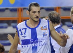 Capitanelli rinnova con la Pescara Basket: “Ormai per me questa è casa”